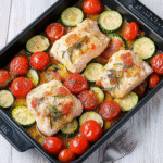 Leckeres Ofenlachs mit Tomaten und Zucchini Rezept - Titelbild